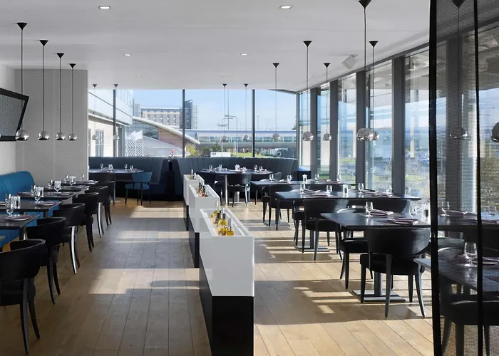 Top Hotels and Parking Near Terminal 2